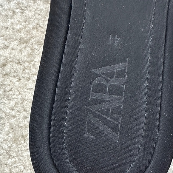 Zara Black Padded Slide Sandals - Picture 3 of 7